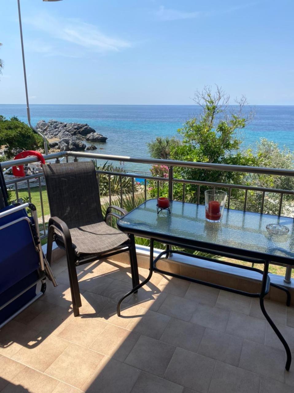 KYANA Big Blue Apartments Agia Paraskevi  Exterior foto